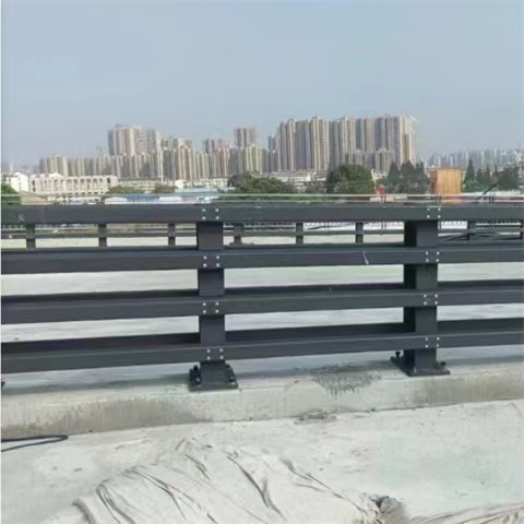 橋梁護欄