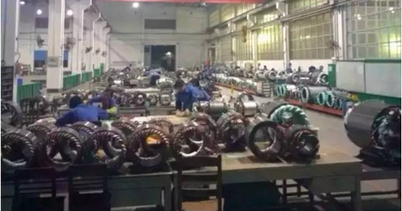線圈車間員工奮戰現場1-東莞電機 線圈車間員工奮戰現場1-東莞電機
